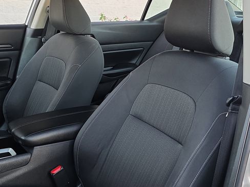 Used 2024 Nissan Altima 2.5 SV image 13