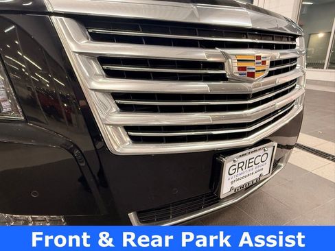 Used 2019 Cadillac Escalade Platinum image 3