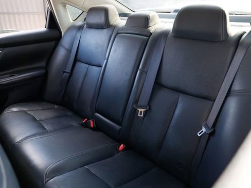 Used 2017 Nissan Altima 2.5 SL image 8