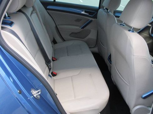 Used 2015 Volkswagen e-Golf SEL Premium FWD image 19