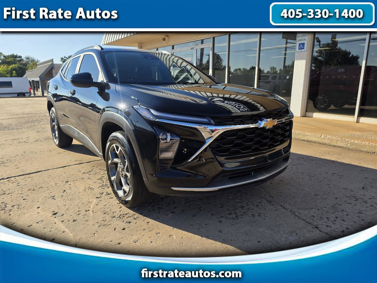 Used 2025 Chevrolet Trax LT w/ Driver Confidence Package FWD image 1