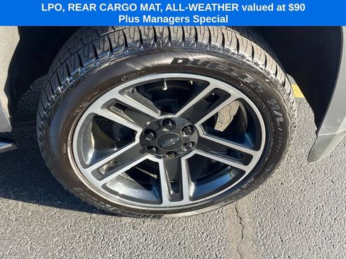 Used 2020 Chevrolet Suburban Premier AWD/4WD image 9