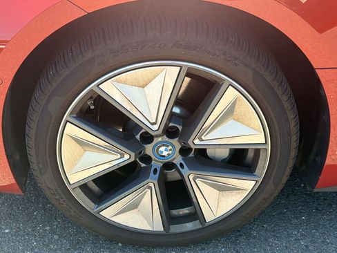 Used 2023 BMW i4 eDrive35 RWD image 13