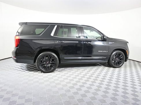 Used 2025 GMC Yukon Denali Ultimate AWD/4WD image 7