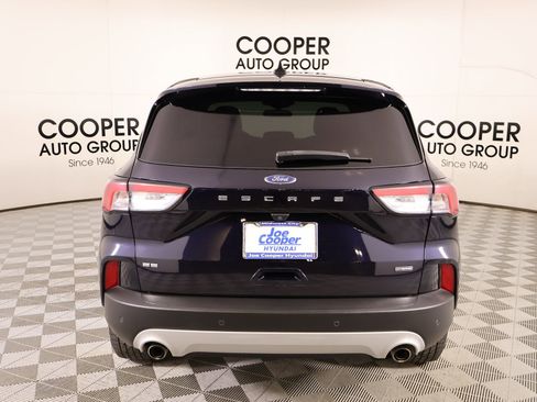 Used 2021 Ford Escape SE image 20