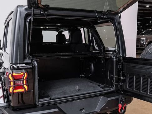 Used 2020 Jeep Wrangler Unlimited Rubicon AWD/4WD image 44