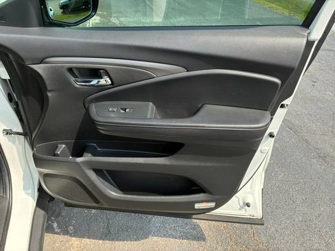 Used 2023 Honda Ridgeline RTL-E image 18