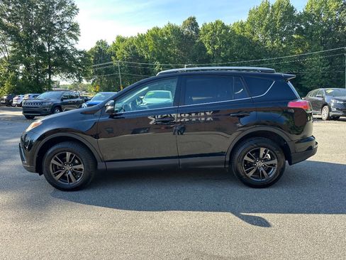 Used 2018 Toyota RAV4 XLE w/ Plus Extra Value Package FWD image 4