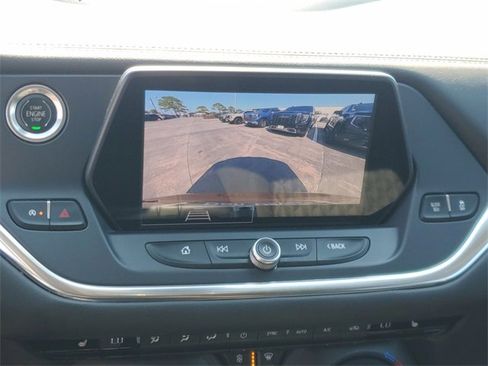 Used 2022 Chevrolet Blazer LT image 25
