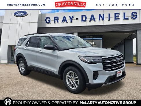 New 2026 Ford Explorer Active w/ Active Comfort Package image 1