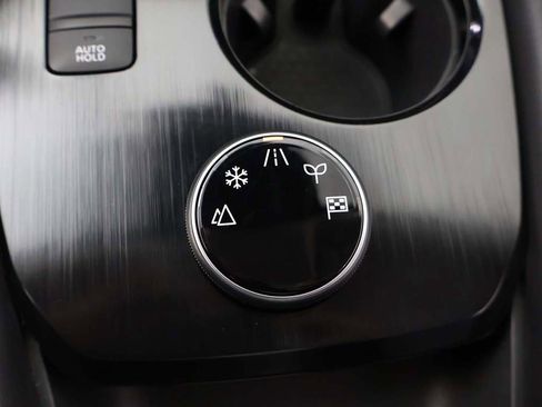 Used 2023 Nissan Rogue SL w/ SL Premium Package image 55