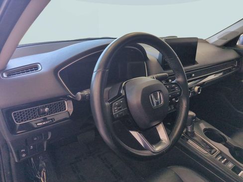 Used 2022 Honda Civic Touring image 13