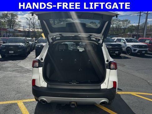 Used 2020 Ford Escape Titanium w/ Titanium Premium Package 2.0 image 7