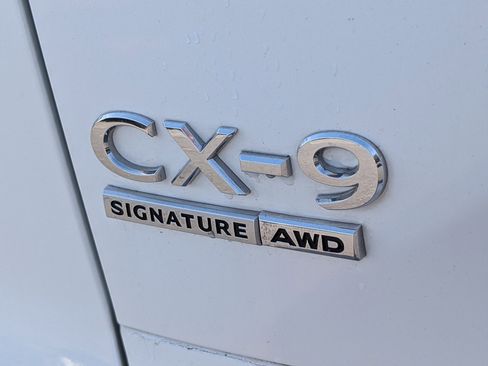 Used 2021 MAZDA CX-9 Signature image 9