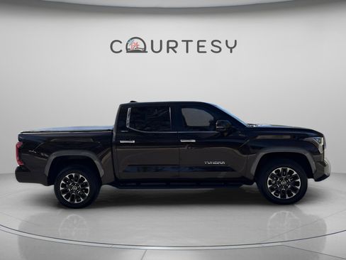 Used 2024 Toyota Tundra Limited image 9