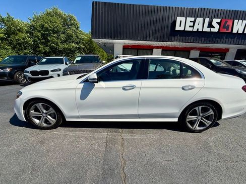Used 2017 Mercedes-Benz E 300 4MATIC image 13