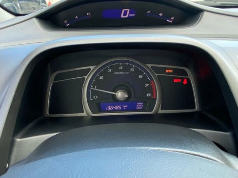 Used 2010 Honda Civic DX-VP image 22