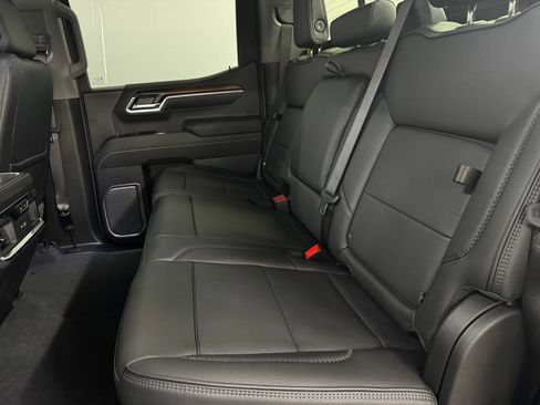 Used 2026 GMC Sierra 1500 Denali w/ Denali Reserve Package AWD/4WD image 13