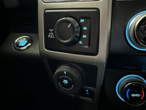 Used 2020 Ford F150 Lariat w/ Equipment Group 502A Luxury image 11