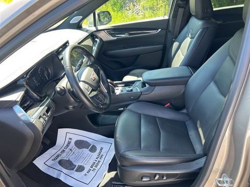 Used 2022 Cadillac XT5 Premium Luxury image 9