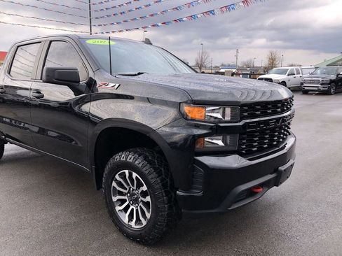 Used 2021 Chevrolet Silverado 1500 Custom Trail Boss AWD/4WD image 7