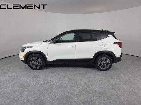 Used 2024 Kia Seltos S image 4