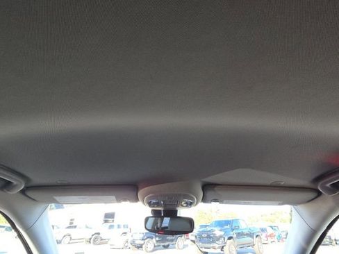 Used 2022 Jeep Compass Latitude image 37