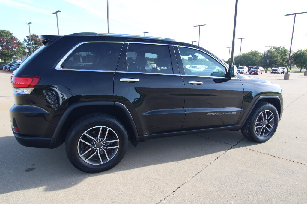 Used 2020 Jeep Grand Cherokee Limited w/ Premium Lighting Group AWD/4WD image 5
