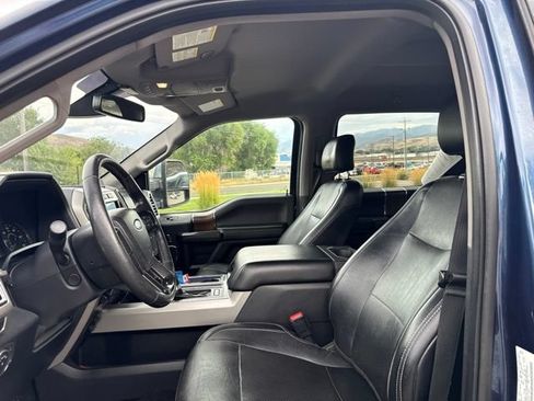 Used 2016 Ford F150 Lariat w/ Equipment Group 502A Luxury AWD/4WD image 19