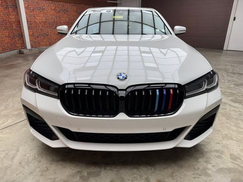 Certified 2022 BMW 540i xDrive w/ M Sport Package image 8