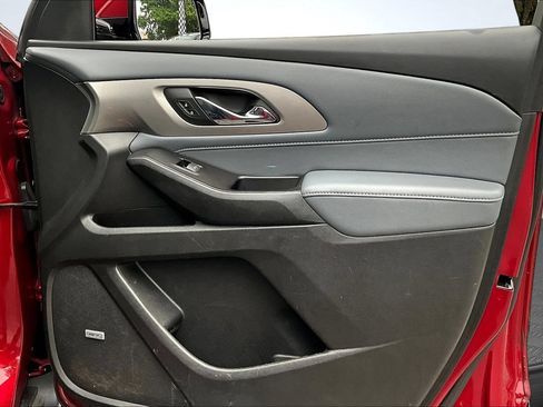 Used 2019 Chevrolet Traverse LT w/ LT Premium Package AWD/4WD image 28