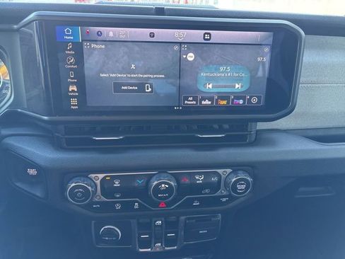 Used 2024 Jeep Wrangler Sport S image 14