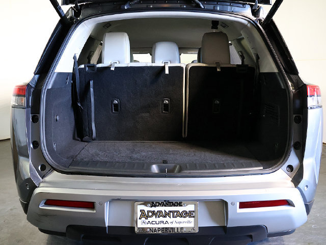Used 2022 Nissan Pathfinder SL AWD/4WD image 31