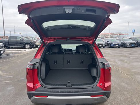 New 2026 Chevrolet Equinox LT w/ Convenience Package II image 7