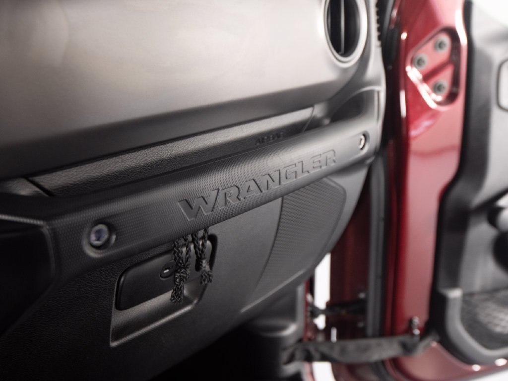 Used 2021 Jeep Wrangler Sport AWD/4WD image 22
