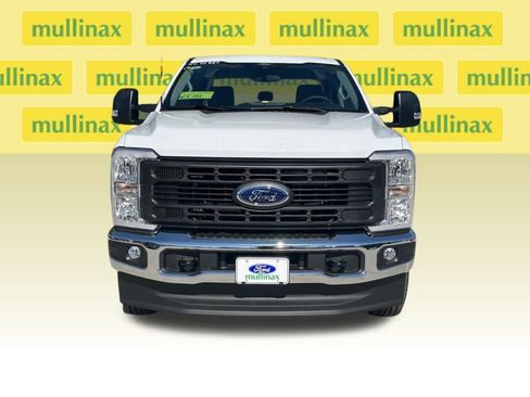 New 2026 Ford F250 XL w/ XL Chrome Package image 14