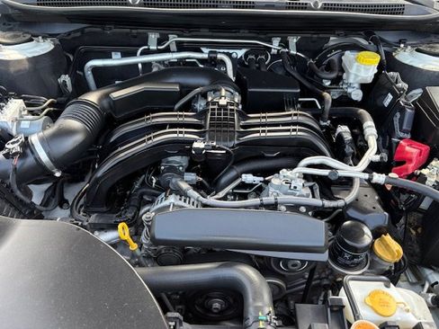 Used 2020 Subaru Outback Premium image 13