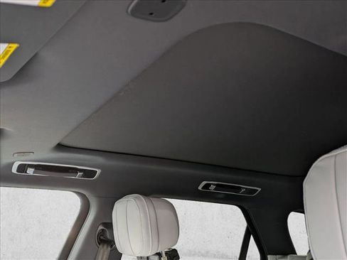 New 2026 Land Rover Range Rover Sport SE image 15