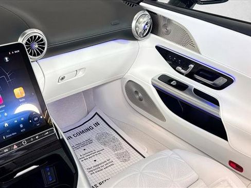 New 2026 Mercedes-Benz Maybach SL 680 image 20