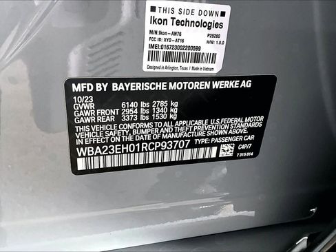 Used 2024 BMW 740i w/ Executive Package image 32