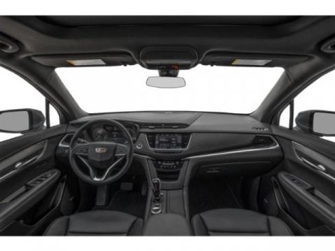 Used 2025 Cadillac XT6 Premium Luxury w/ Technology Package FWD image 5