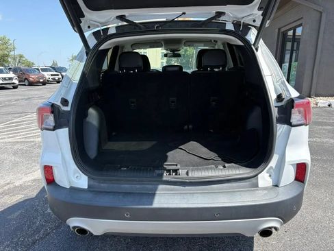 Used 2022 Ford Escape SEL AWD/4WD image 9
