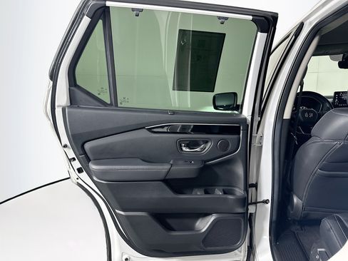 Used 2023 Honda Pilot EX-L image 27