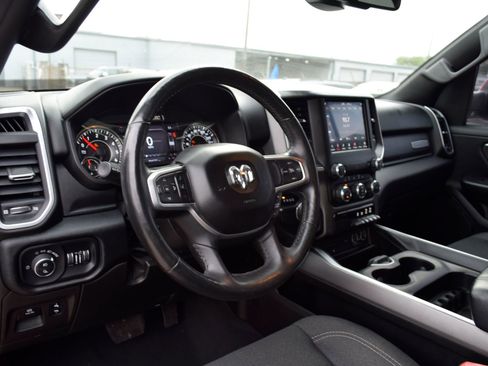 Used 2019 RAM 1500 Big Horn RWD image 17