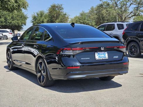 Used 2023 Honda Accord Sport image 6