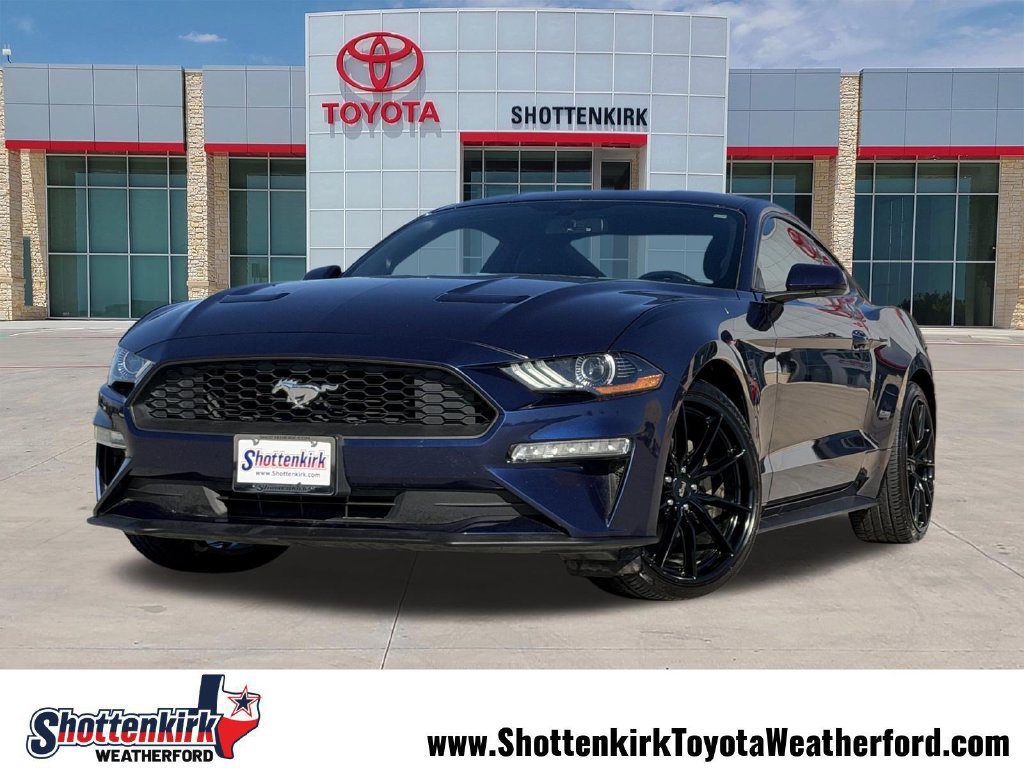 Used 2018 Ford Mustang Coupe w/ Equipment Group 101A RWD image 1