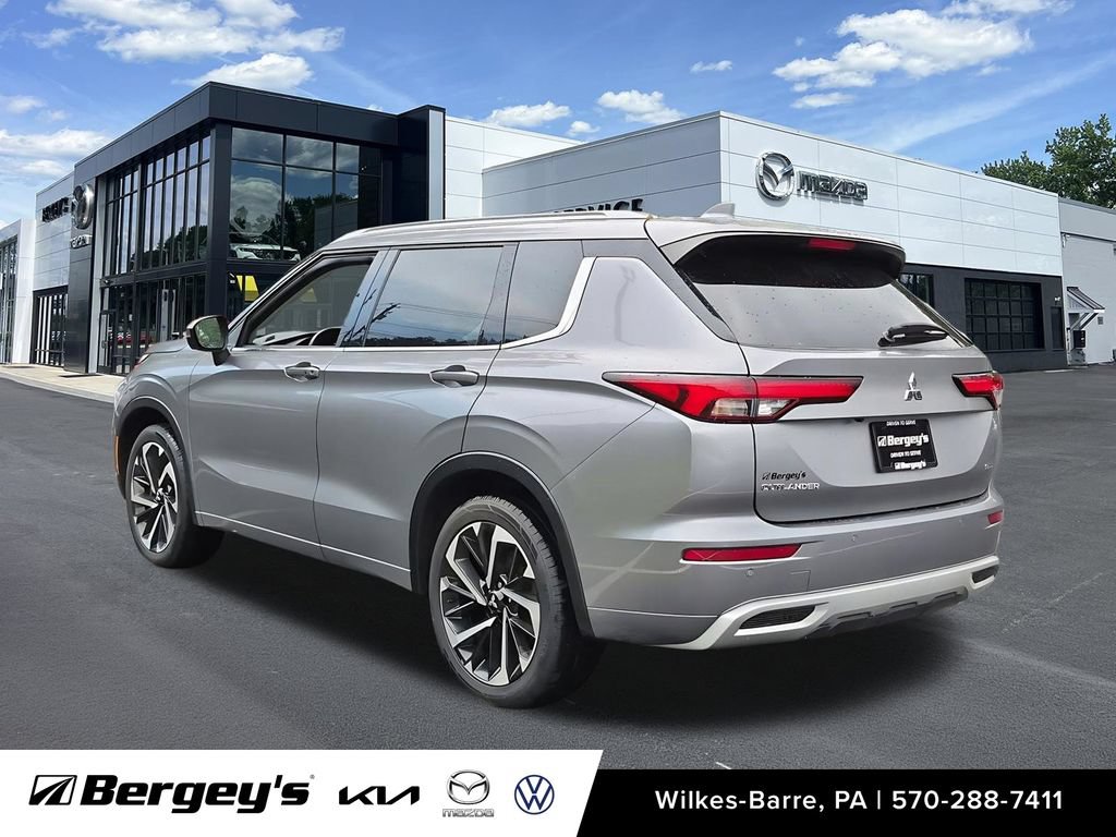 Used 2023 Mitsubishi Outlander SEL AWD/4WD image 8