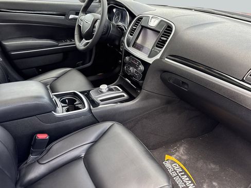 Used 2023 Chrysler 300 Touring L w/ Popular Equipment Group RWD image 21
