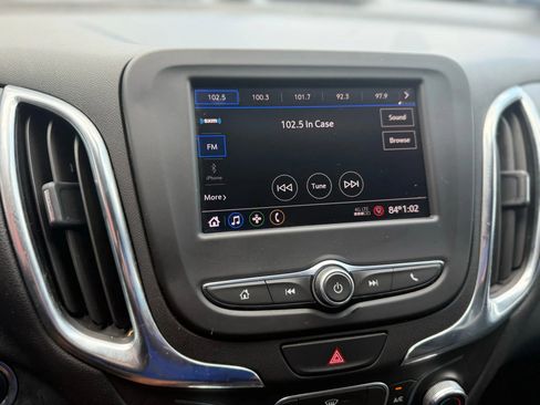 Used 2020 Chevrolet Equinox LT image 39