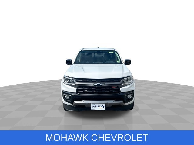 Used 2022 Chevrolet Colorado Z71 AWD/4WD image 3